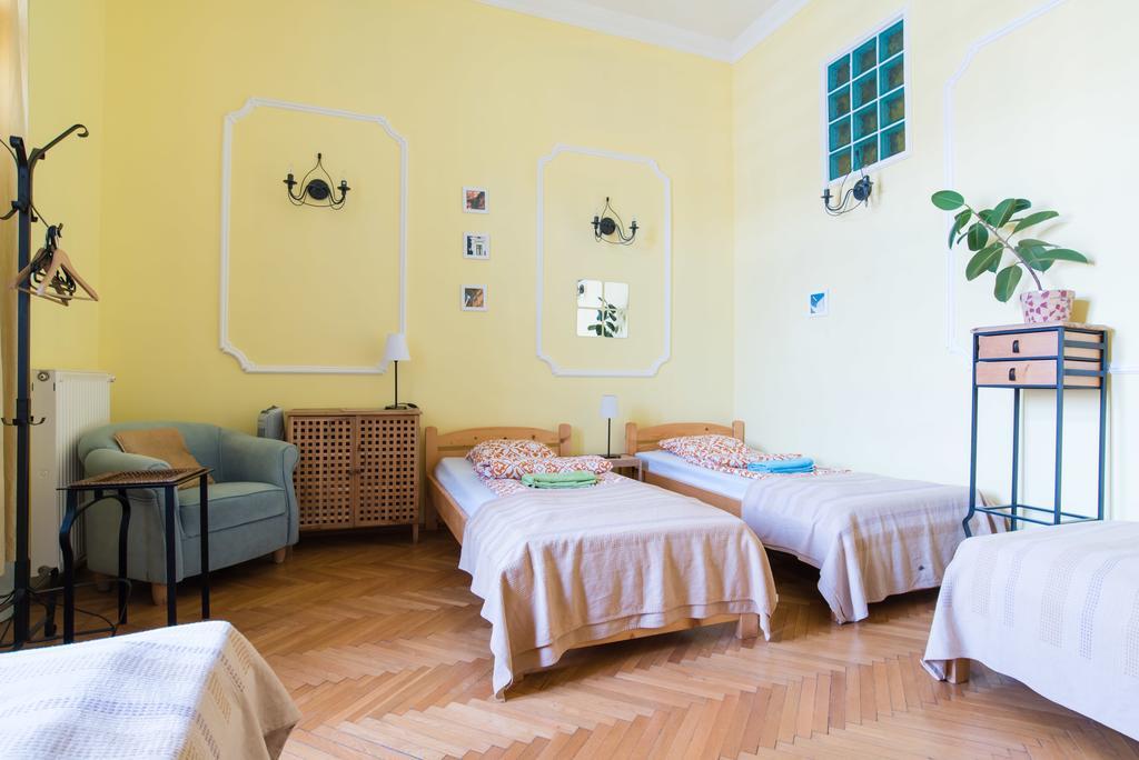 Downtown Oasis Hostel Budapest Exterior photo